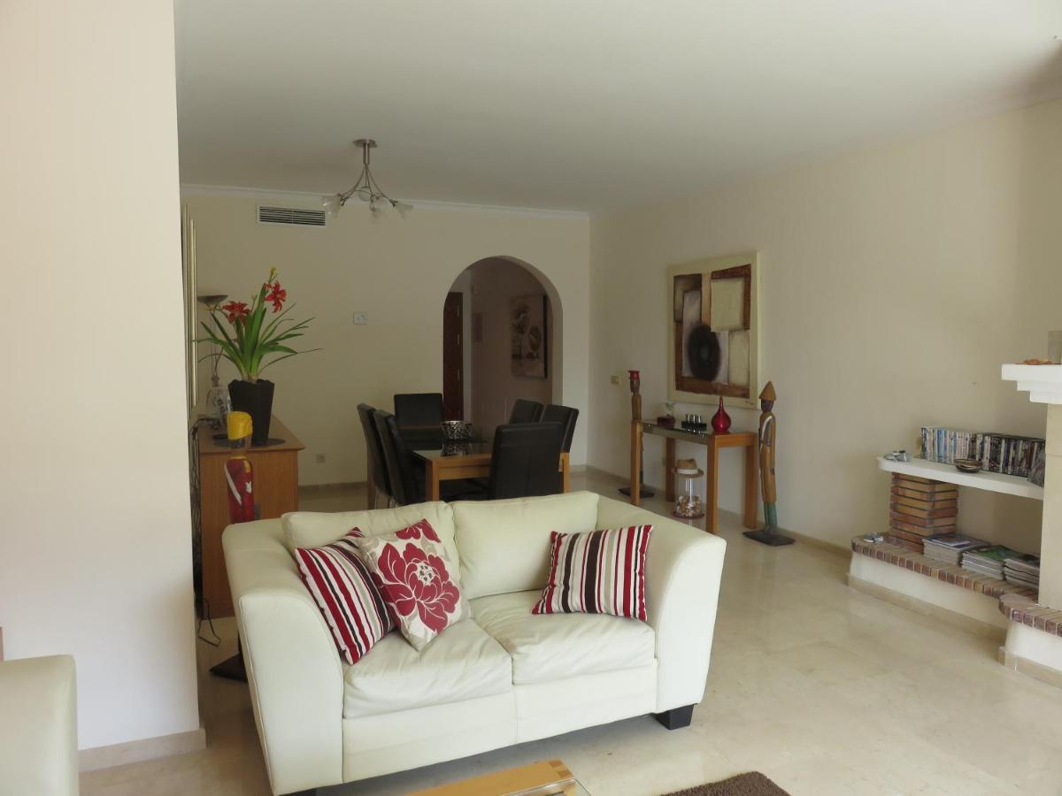 Beachside Appartement Estepona